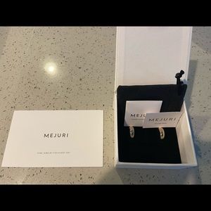 New never worn Mejuri Dôme hoops
